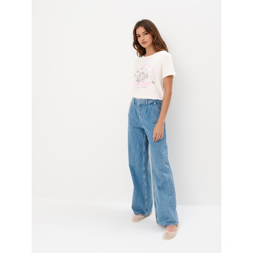 Mohito - T-shirt z nadrukiem - kremowy ze sklepu Mohito w kategorii Bluzki damskie - zdjęcie 183661982