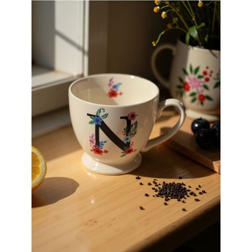 Sinsay - Porcelanowy kubek z inicjałem i kwiatowym motywem - czerwony ze sklepu Sinsay w kategorii Kubki - zdjęcie 183663574
