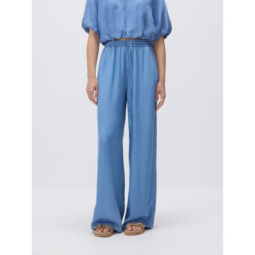 Reserved - Jeansy wide leg z lyocellu - niebieski ze sklepu Reserved w kategorii Jeansy damskie - zdjęcie 183667521
