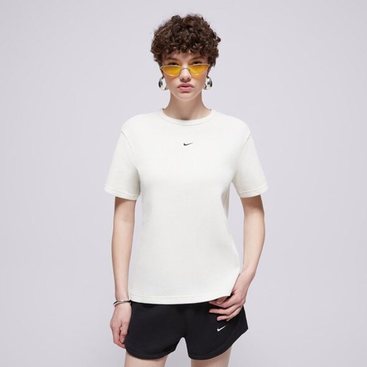NIKE T-SHIRT W NSW NK CHLL WFL SS TOP ze sklepu Sizeer w kategorii Bluzki damskie - zdjęcie 183675792