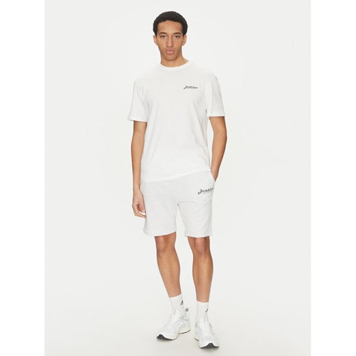 Jack&Jones Komplet t-shirt i szorty sportowe Beau 12277466 Biały Relaxed Fit ze sklepu MODIVO w kategorii Spodenki męskie - zdjęcie 183679043