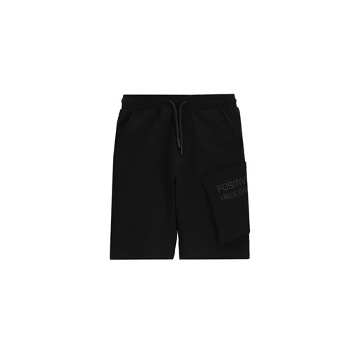 Coccodrillo Szorty sportowe WC5120501VBC Czarny Regular Fit ze sklepu MODIVO w kategorii Spodenki chłopięce - zdjęcie 183683824