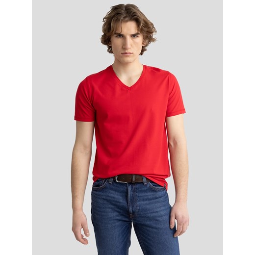 Koszulka męska v-neck czerwona Irtos 603 ze sklepu Big Star w kategorii T-shirty męskie - zdjęcie 183692514