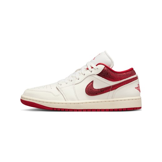 Buty damskie Air Jordan 1 Low SE - Biel ze sklepu Nike poland w kategorii Buty sportowe damskie - zdjęcie 183699041