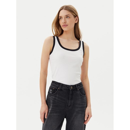 Pieces Top May 17154484 Biały Slim Fit ze sklepu MODIVO w kategorii Bluzki damskie - zdjęcie 183701041