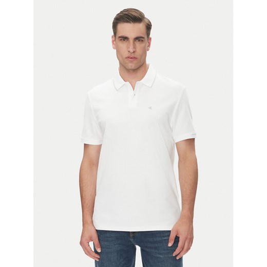 Calvin Klein Polo LV04LC239G Biały Regular Fit ze sklepu MODIVO w kategorii T-shirty męskie - zdjęcie 183706264