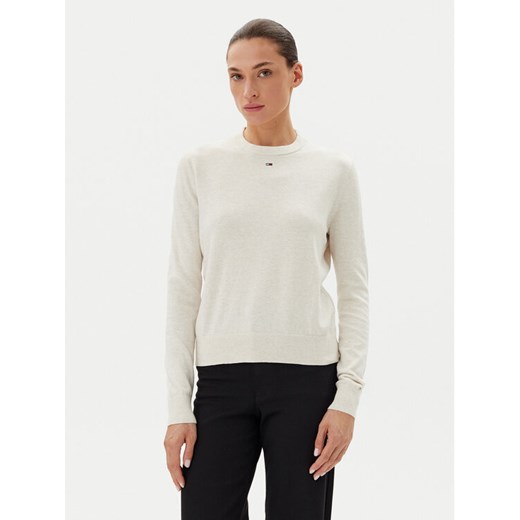 Tommy Jeans Sweter Essential DW0DW20159 Beżowy Regular Fit ze sklepu MODIVO w kategorii Swetry damskie - zdjęcie 183706312