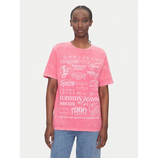 Tommy Jeans T-Shirt Multi Brand DW0DW20923 Różowy Relaxed Fit ze sklepu MODIVO w kategorii Bluzki damskie - zdjęcie 183706404