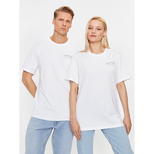 Converse T-Shirt Gf Retro Chuck Graphic Tee 2 10025913-A01 Biały Regular Fit ze sklepu MODIVO w kategorii Bluzki damskie - zdjęcie 183706453