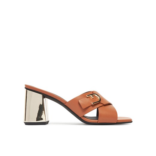 Furla Klapki Chic YJ41HIC A.0203 3911S Brązowy ze sklepu MODIVO w kategorii Klapki damskie - zdjęcie 183706493