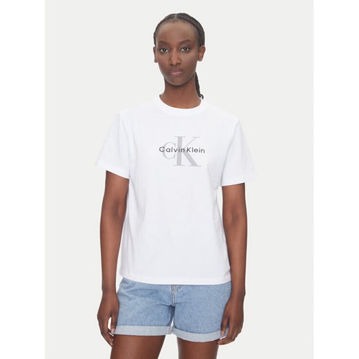 Calvin Klein Jeans T-Shirt Hero LV047B865G Biały Regular Fit ze sklepu MODIVO w kategorii Bluzki damskie - zdjęcie 183706643