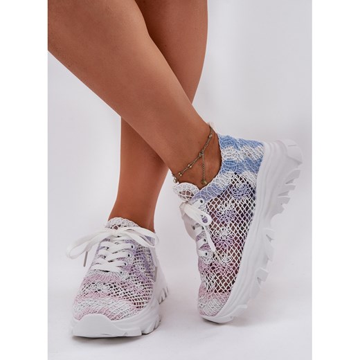 Buty sportowe damskie Boto sneakersy białe sznurowane na płaskiej podeszwie