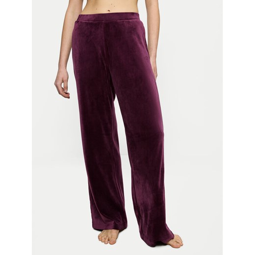 Triumph Spodnie piżamowe Sensual Velour 10221184 Bordowy Relaxed Fit Triumph 38 MODIVO