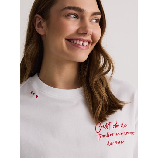 Reserved - T-shirt z haftowanym napisem - złamana biel Reserved M Reserved