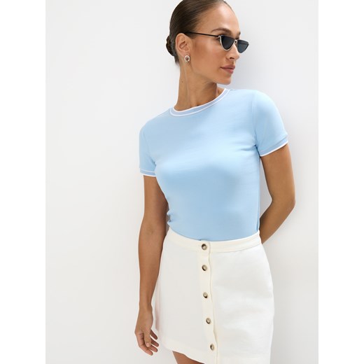 Mohito - Błękitny t-shirt z krótkim rękawem - błękitny ze sklepu Mohito w kategorii Bluzki damskie - zdjęcie 183759820