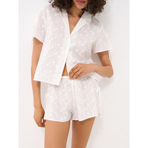 Szorty białe Mohito 