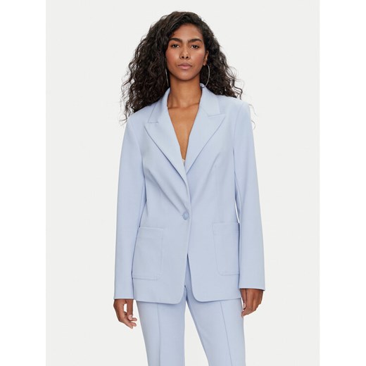 Guess Marynarka W4YN33 KCBO2 Niebieski Regular Fit ze sklepu MODIVO w kategorii Marynarki damskie - zdjęcie 183765020