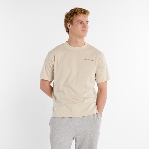 Koszulka męska New Balance MT51507TWF – beżowa ze sklepu New Balance Poland w kategorii T-shirty męskie - zdjęcie 183767024