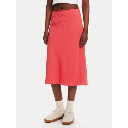 Tommy Jeans Spódnica midi Tjw Midi Aop Skirt DW0DW20272 Koralowy Regular Fit ze sklepu MODIVO w kategorii Spódnice - zdjęcie 183778634