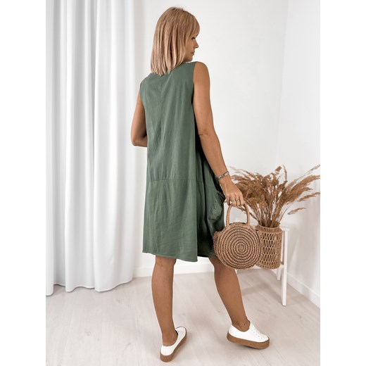 Sukienka mini na ramiączkach z okrągłym dekoltem 