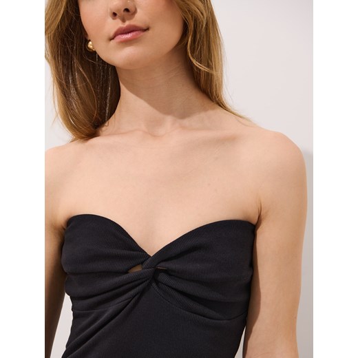 Sukienka Mohito bez rękawów midi wiosenna elegancka 