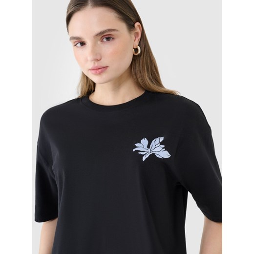 Damski t-shirt oversize z nadrukiem 4F 4FWSS25TTSHF1996 - czarny ze sklepu Sportstylestory.com w kategorii Bluzki damskie - zdjęcie 183785412