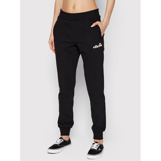 Ellesse Spodnie dresowe Hallouli SGK13652 Czarny Regular Fit ze sklepu MODIVO w kategorii Spodnie damskie - zdjęcie 183814284