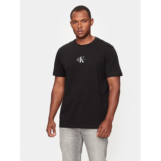Calvin Klein Jeans T-Shirt Monologo J30J325649 Czarny Regular Fit ze sklepu MODIVO w kategorii T-shirty męskie - zdjęcie 183814870