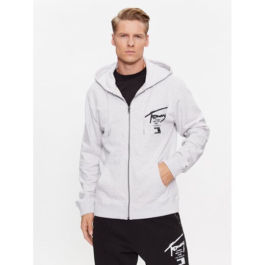 Tommy Jeans Bluza Spray Print DM0DM17793 Szary Regular Fit ze sklepu MODIVO w kategorii Bluzy męskie - zdjęcie 183814990