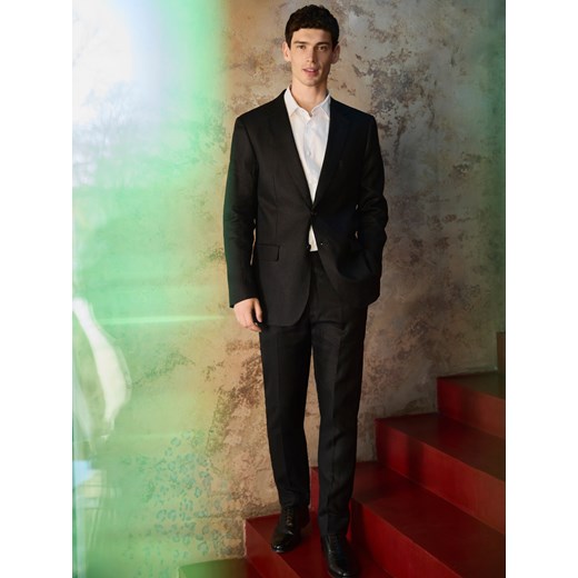 Reserved - Lniane spodnie garniturowe - czarny ze sklepu Reserved w kategorii Spodnie męskie - zdjęcie 183847370