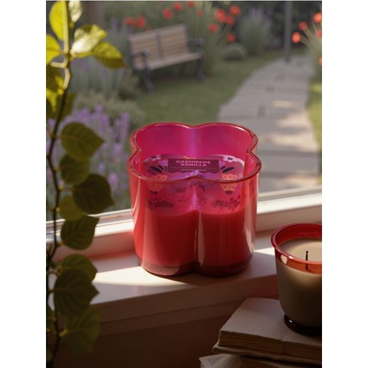Sinsay - Świeca zapachowa Cashmere Vanilla - różowy Sinsay One Size Sinsay