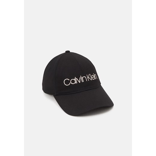 CZAPKA Z DASZKIEM CALVIN KLEIN CKJ64 ze sklepu olika.com.pl w kategorii Czapki z daszkiem męskie - zdjęcie 183858484