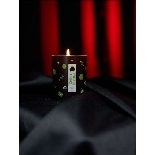 Sinsay - Świeca zapachowa Strange Potion - czarny Sinsay One Size Sinsay