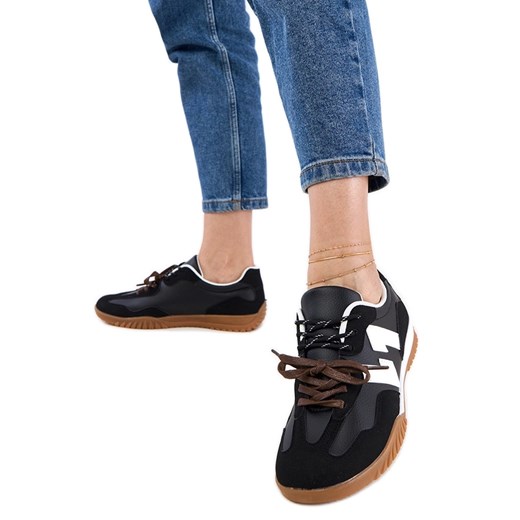 Czarne sneakersy trampki z kolorowymi sznurówkami ze sklepu ButyModne.pl w kategorii Buty sportowe damskie - zdjęcie 183866522