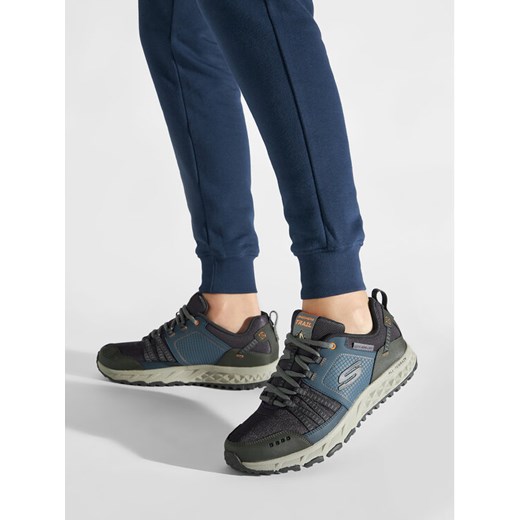 Skechers Trekkingi Escape Plan 51591/NVOR Granatowy ze sklepu MODIVO w kategorii Buty trekkingowe męskie - zdjęcie 183874584