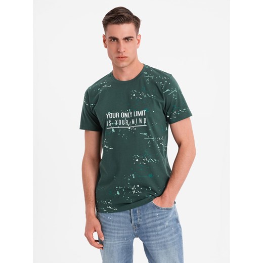 Męski t-shirt z nadrukiem i okrągłym dekoltem – zielony V3 OM-TSFP-0187 ze sklepu ombre w kategorii T-shirty męskie - zdjęcie 183876093