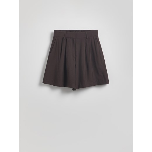 Reserved - Szorty z wiskozą - ciemnobrązowy Reserved L Reserved