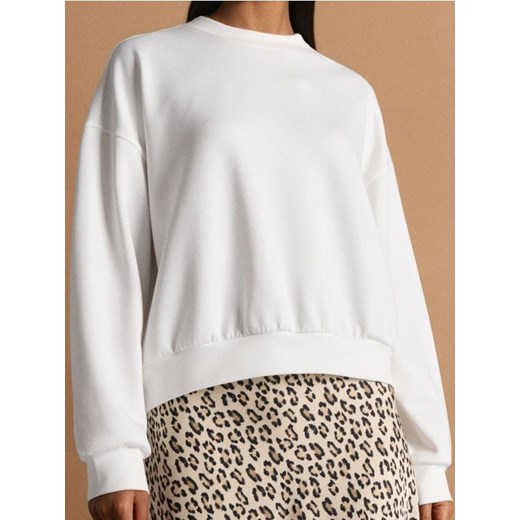 Sinsay - Gładka bluza z długim rękawem soft touch - kremowy ze sklepu Sinsay w kategorii Bluzy damskie - zdjęcie 183891980