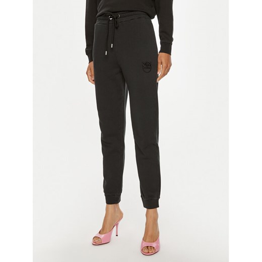 Pinko Spodnie dresowe Carico 100371 A21P Czarny Regular Fit ze sklepu MODIVO w kategorii Spodnie damskie - zdjęcie 183921742