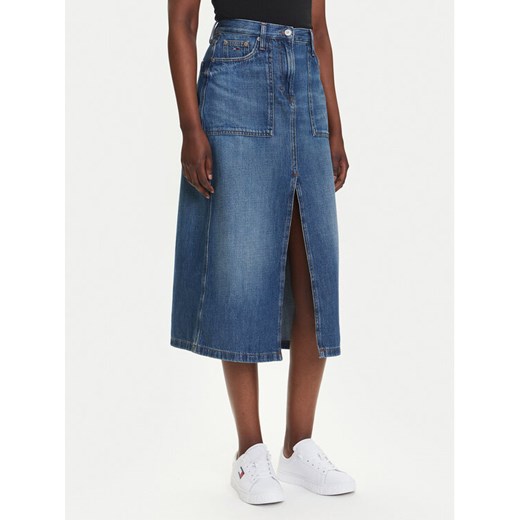 Tommy Jeans Spódnica jeansowa Claire DW0DW21070 Granatowy Regular Fit ze sklepu MODIVO w kategorii Spódnice - zdjęcie 183924842
