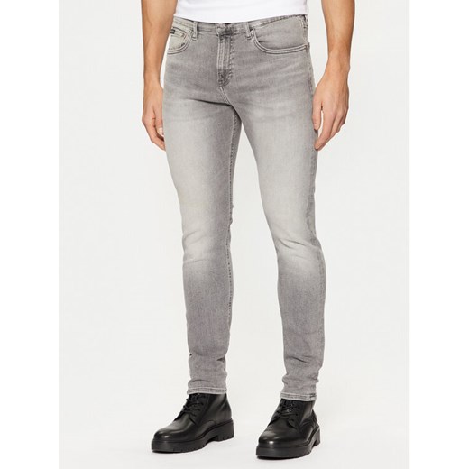 Calvin Klein Jeans Jeansy J30J326562 Szary Slim Fit ze sklepu MODIVO w kategorii Jeansy męskie - zdjęcie 183937874