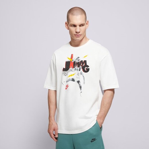 JORDAN T-SHIRT M J BRAND JAM 85 SS CREW ze sklepu Sizeer w kategorii T-shirty męskie - zdjęcie 183941161