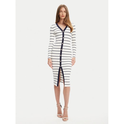 Guess Sukienka dzianinowa W5YK98 Z2YK2 Biały Slim Fit ze sklepu MODIVO w kategorii Sukienki - zdjęcie 183941493
