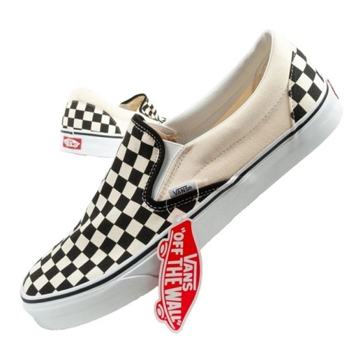 Buty Vans Classic Slip-On VN000EYEBWW1 czarne ze sklepu ButyModne.pl w kategorii Trampki męskie - zdjęcie 183944304