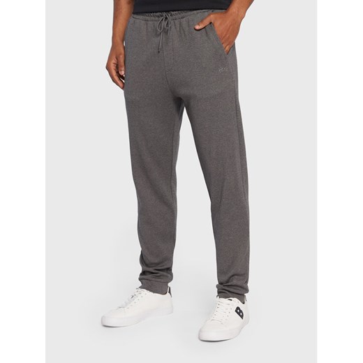 Boss Spodnie dresowe Hadiko Curved 50469098 Szary Regular Fit ze sklepu MODIVO w kategorii Spodnie męskie - zdjęcie 183944912