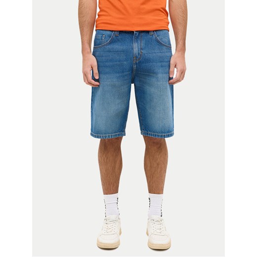Mustang Szorty jeansowe Jackson 1016457 Niebieski Straight Fit ze sklepu MODIVO w kategorii Spodenki męskie - zdjęcie 183945210