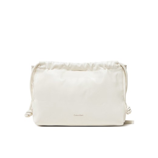 Calvin Klein Jeans Torebka Drawstring Crossbody26 LV04K3060G Écru ze sklepu MODIVO w kategorii Torebki worki - zdjęcie 183945741