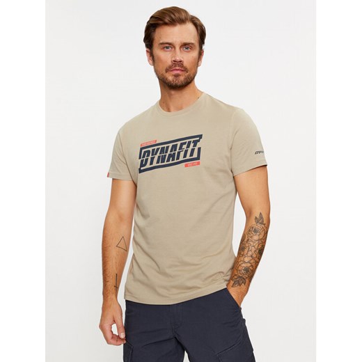 Dynafit T-Shirt Graphic Co M S/S Tee 08-70998 Khaki Regular Fit ze sklepu MODIVO w kategorii T-shirty męskie - zdjęcie 183945831