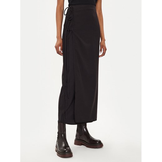 Gestuz Spódnica midi 10908273 Czarny Regular Fit ze sklepu MODIVO w kategorii Spódnice - zdjęcie 183946020