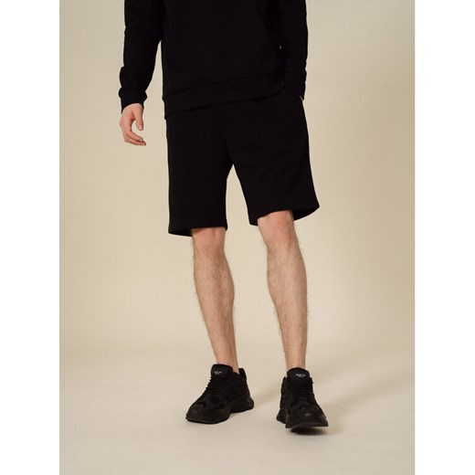 Outhorn Szorty sportowe OTHSS23TSHOM130 Czarny Regular Fit Outhorn XL MODIVO